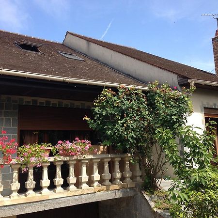 Appartement Independant Chez L'Habitant Bezons Exterior foto